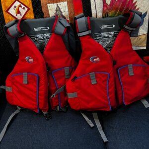 MTI Quest PFD; red color; 2 sizes - med/large and X-large/XX-large